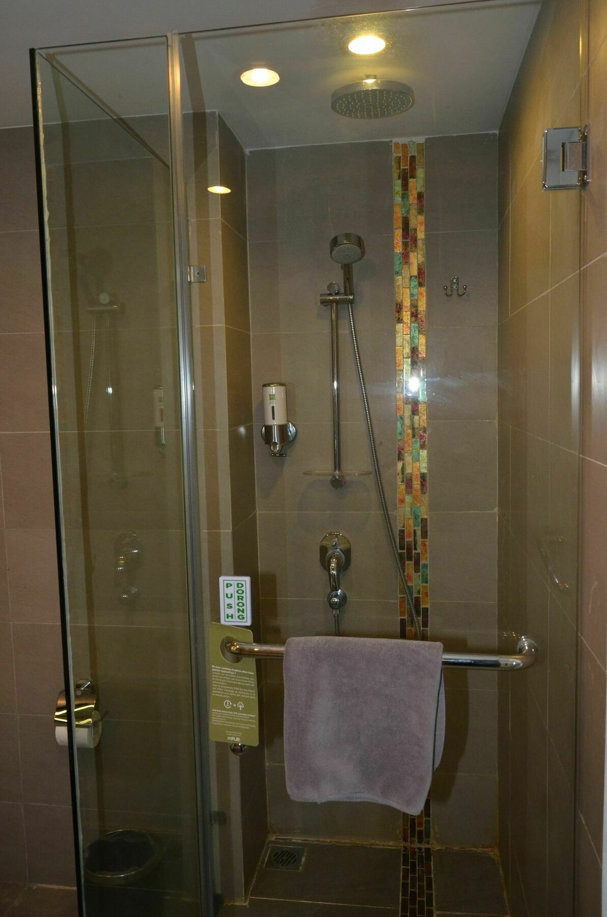 Ibis Styles Jakarta Airport Tangerang Exterior foto